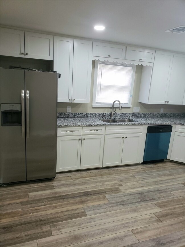 Photo - 2506 N Pearland Ave