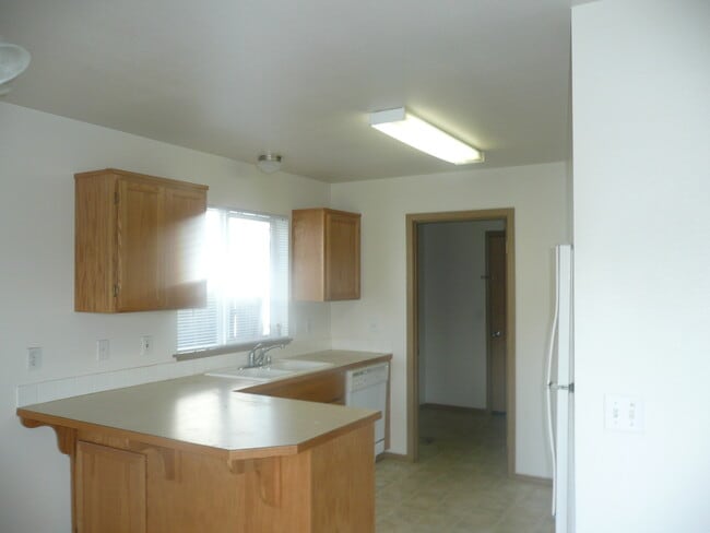 Photo - 15216 41st Ave E