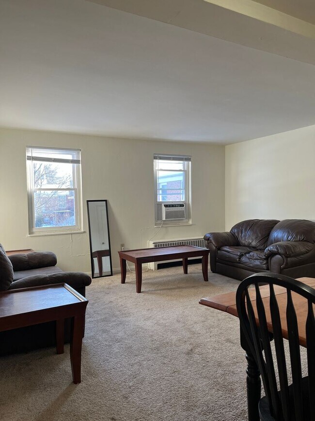 Photo - Lakeland Apartments