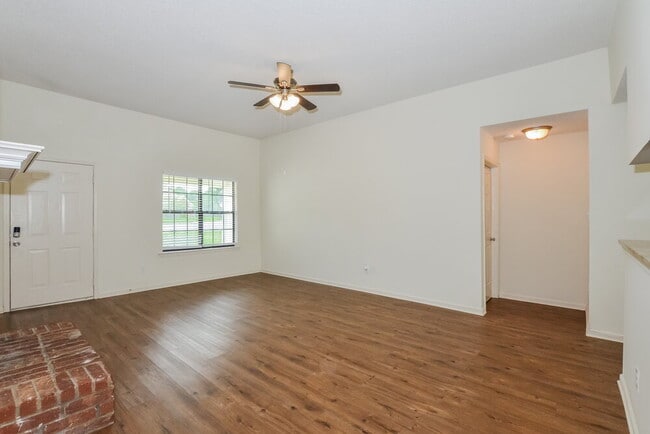 Photo - 6801 College Park Cove