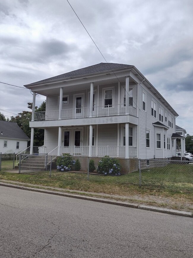 Photo - Pawtucket/Darlington – Large Two Bed - $1,450
