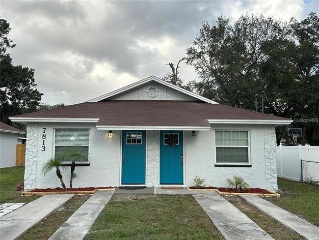 Building Photo - 7813 Lakeshore Dr