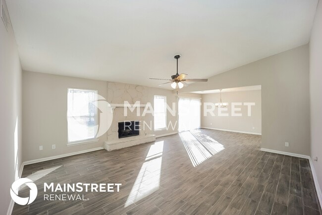Photo - 3376 Deshong Dr SW