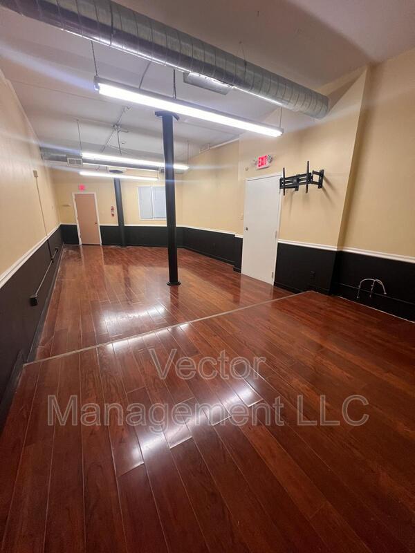 Photo - 1158 Dixwell Ave