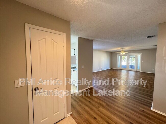 Photo - 6105 Morningdale Ave