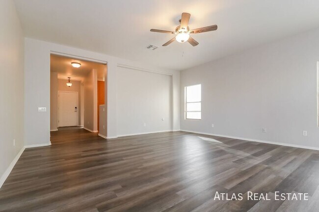 Photo - 17136 W Desert Ln