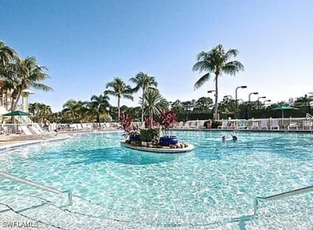 Building Photo - 1370 Sweetwater Cove Unit 101