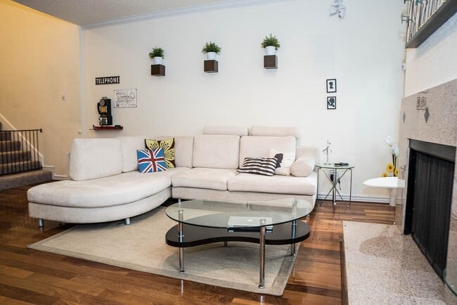 Photo - 1112 Bering Dr Unidad 61