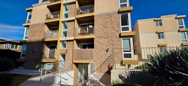 Photo - North Park 2bed/2bath with parking Unit 206