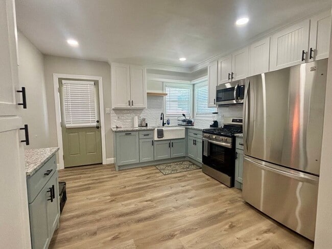 Photo - 7402 Japonica St House