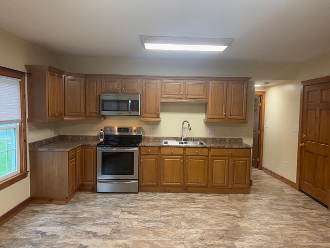 Building Photo - 355 NY-31 Rental