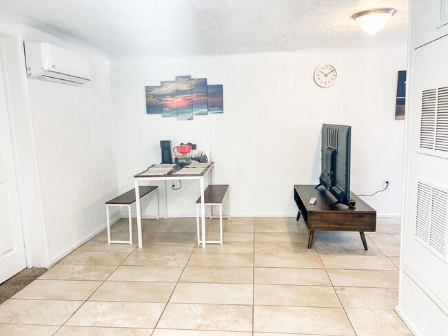 Photo - 1376 W 600 S House