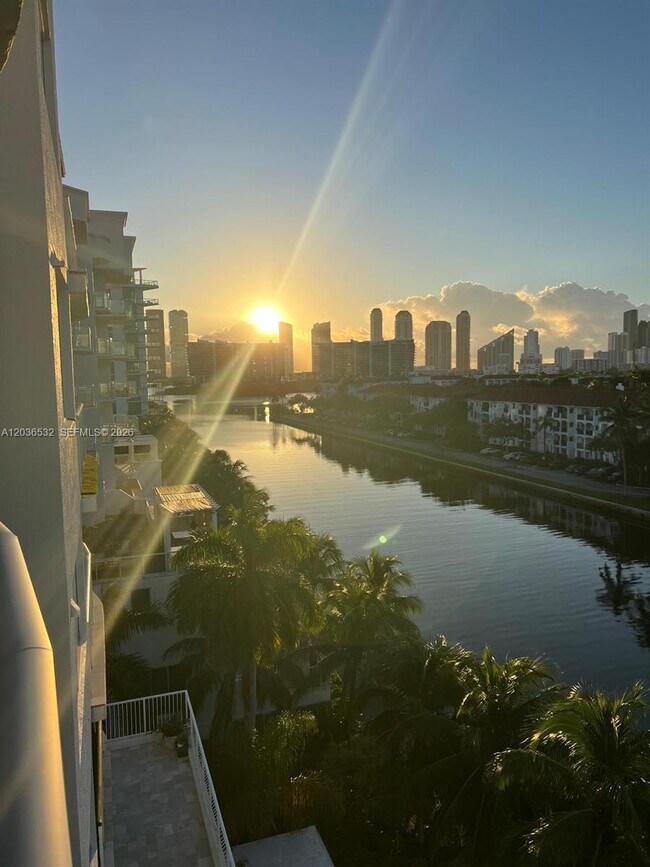 Photo - 3000 NE 188th St Unit 604