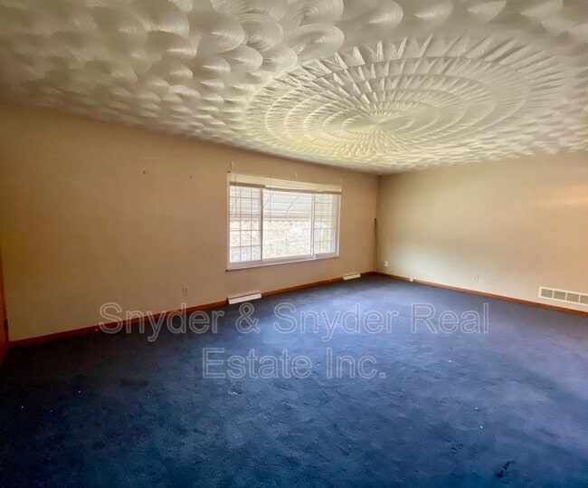 Photo - 1857-1859-1859 Cromwell Dr