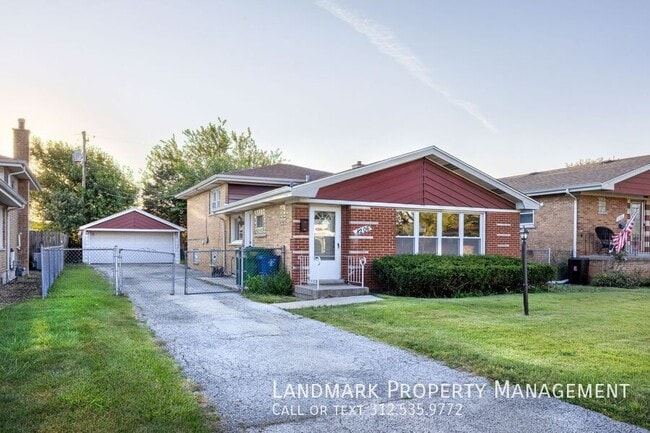 Building Photo - 8206 McVicker Ave Rental