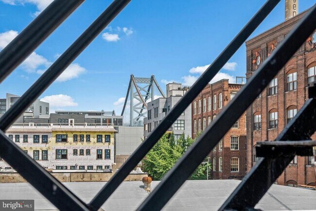Photo - 253 N 3rd St