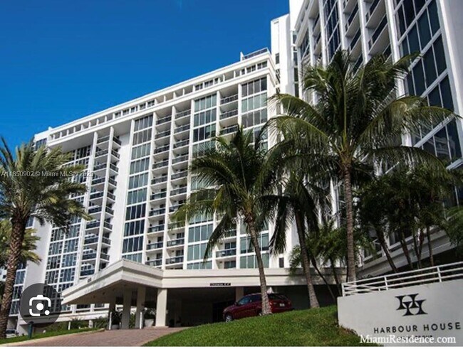 Building Photo - 10275 Collins Ave Unit 808 Rental