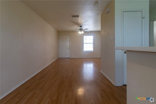 Building Photo - 5710 Greengate Dr Rental