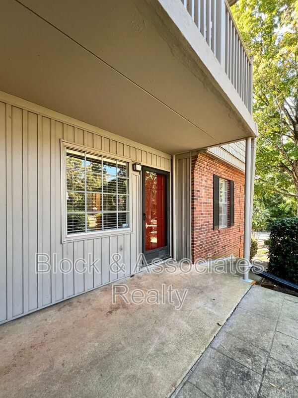 Photo - 3818 Country Club Rd