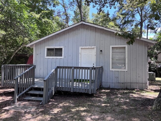 Building Photo - 16793 Stinson Ln