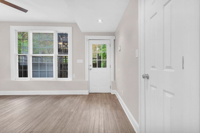 Photo - 1046 Tilden St NW Unidad C