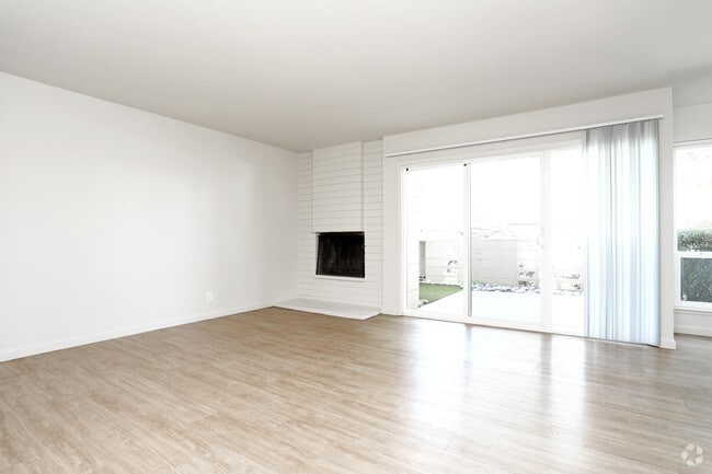 Photo - Carriage House