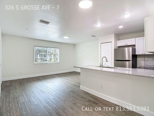 326 S Grosse Ave Unit 7