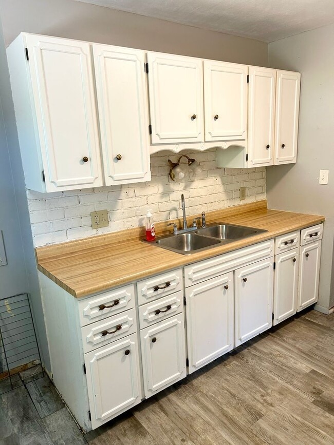 Photo - 3-Bed/1-Bath House in Bluffton!