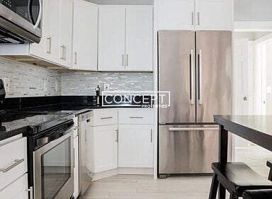 Building Photo - 7 Story St Unit 2B