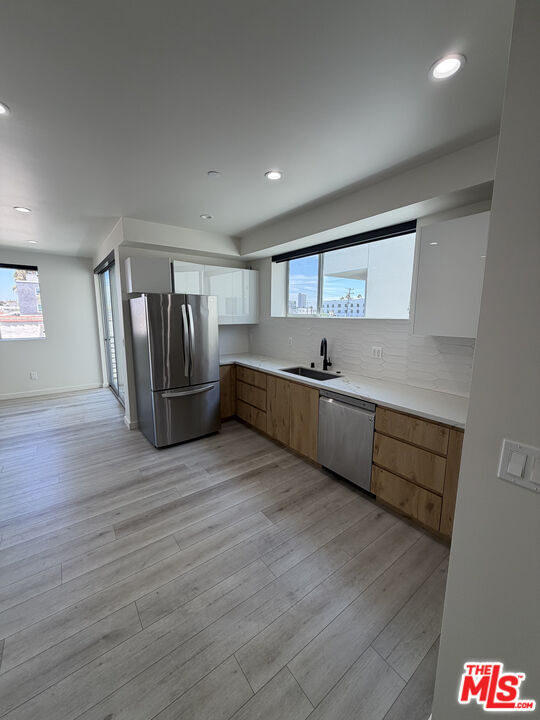 Photo - 124 S Croft Ave Unidad 303