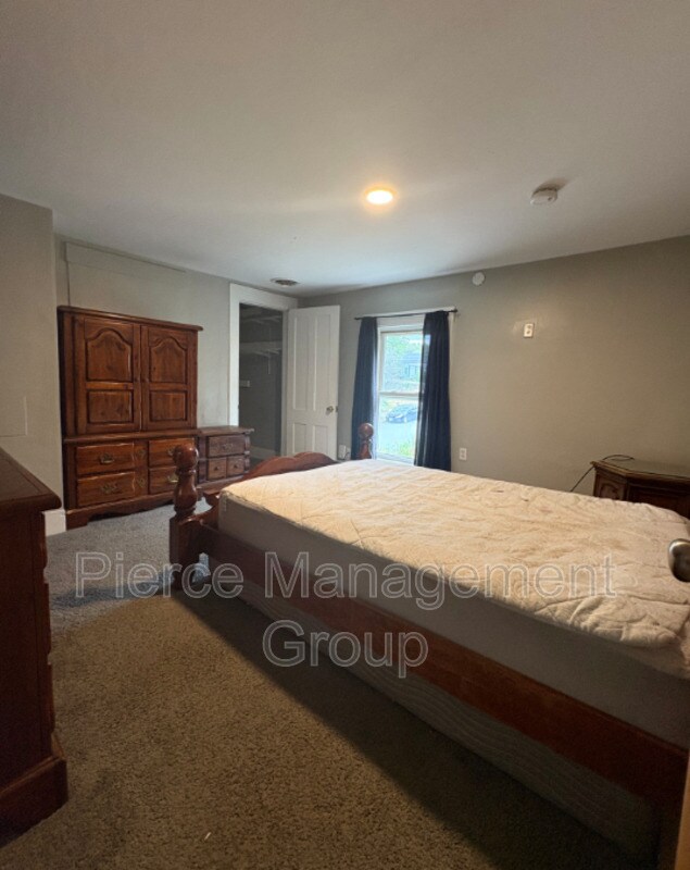 Building Photo - 140 Rumford St Unit 2-2 Rental