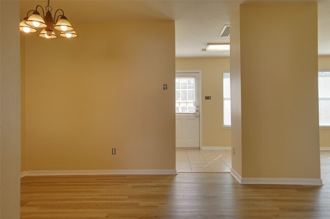 Photo - 939 Andover Glen Dr