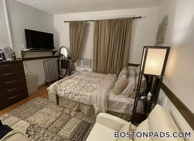 11 Peterborough St Unit 18