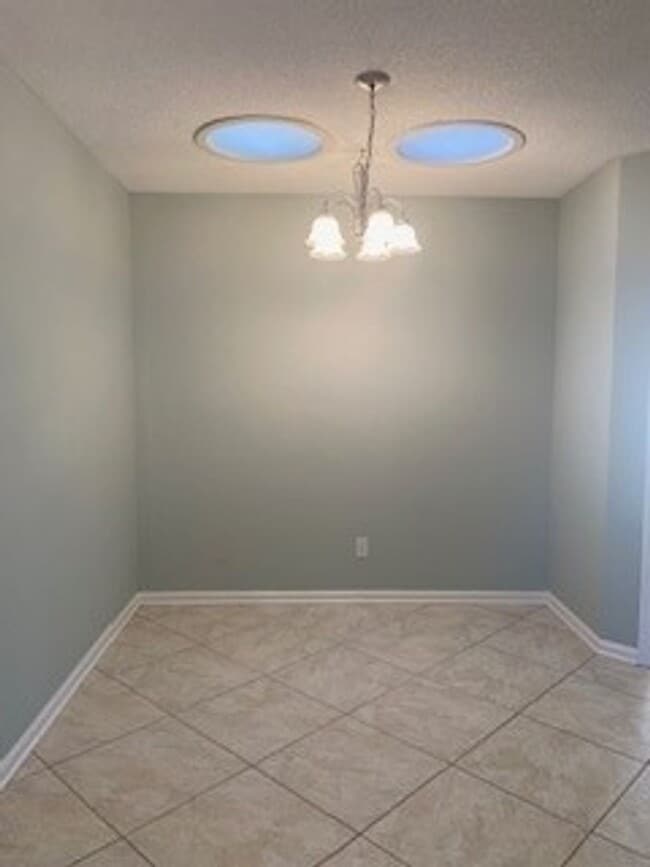 Photo - 2825 Partridge Ln