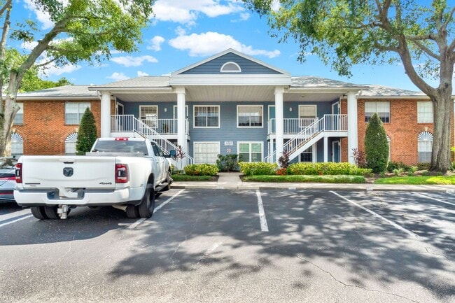 Building Photo - First Floor 2/2 Condo with private back in... Unit A