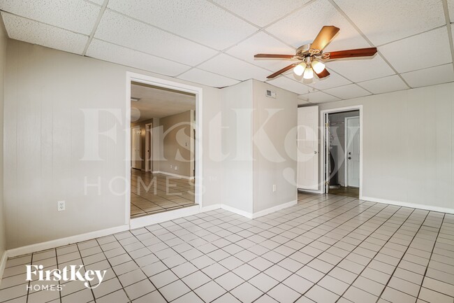 10212 127th Ave N
