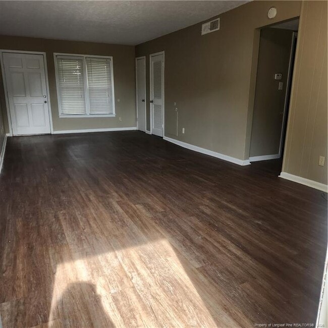 Building Photo - 3214 Tallywood Dr