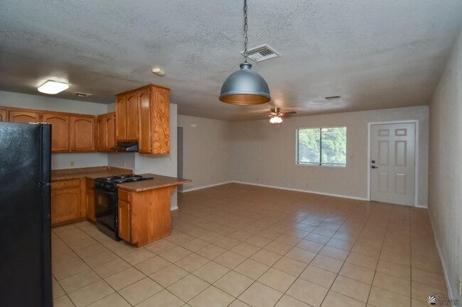 Photo - 1101 S Avenue C Unidad F