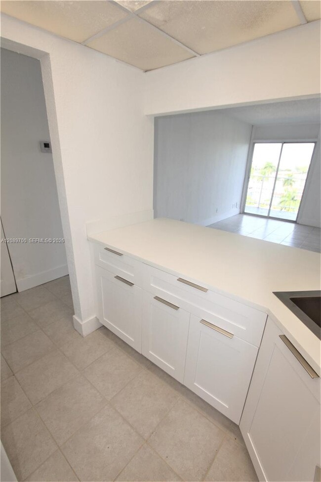 4550 NW 9th St Unit 808E