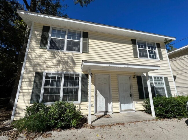Building Photo - 1308 Pinellas St Unit 2