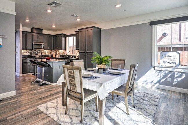 Photo - 761 Ashwick Loop Unidad ID1383714P