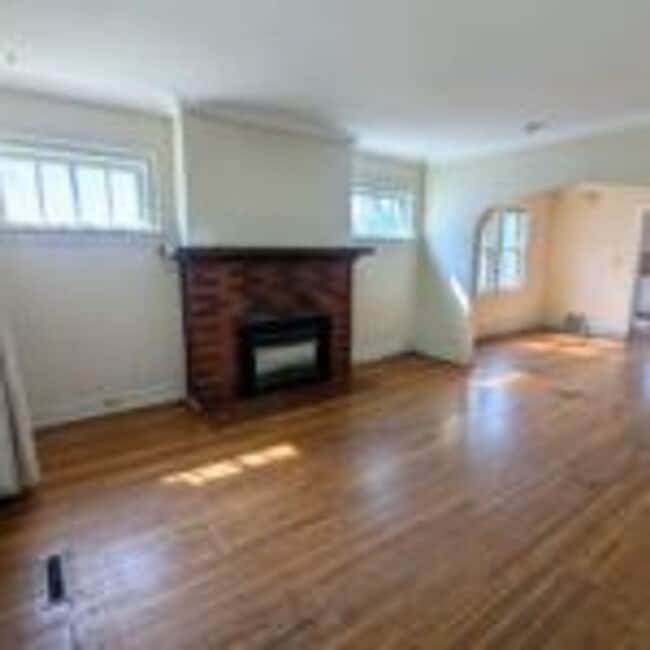 Photo - 1307 N 20th Ave E