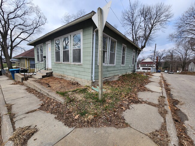 Photo - 113 Maplewood St House