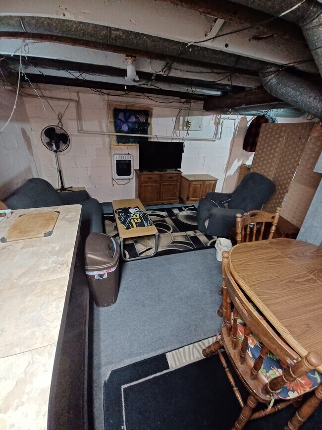 Photo - 407 Walnut St