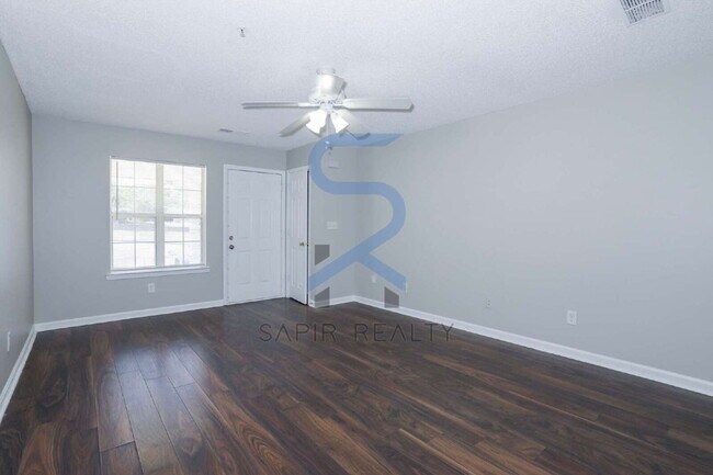 Photo - Pet-Friendly Living in Pinedale – 3BR/2.5BA Ready for You