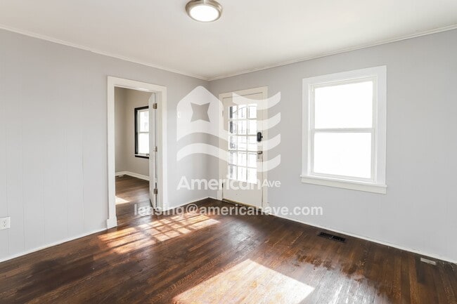 Photo - 526 Tauromee Ave