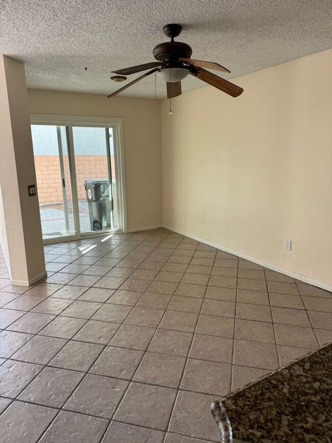 Photo - Cozy 3 Bedroom 2.5 Bathroom in Fontana CA 92337
