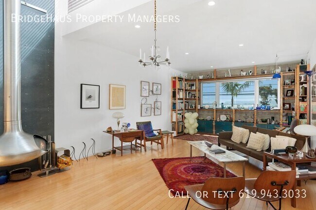 Photo - 3033 India St