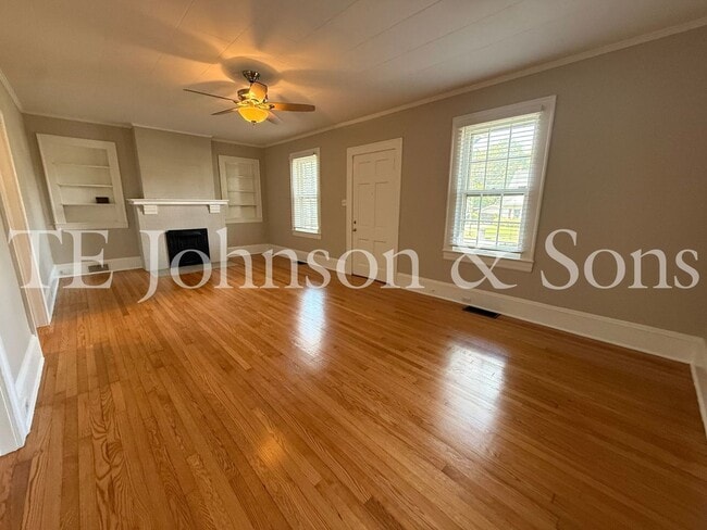 Photo - 817 S Hawthorne Rd