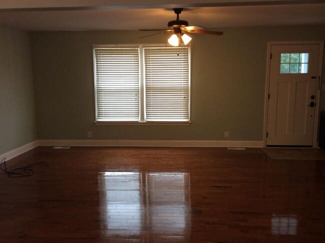 Photo - 564 Briarwood Dr